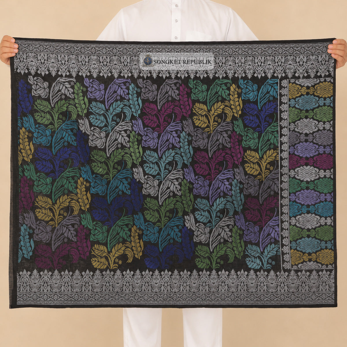 SAMPIN TAN SRI-BLACK SILVER