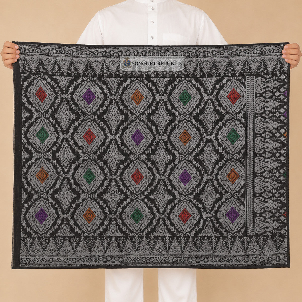 SAMPIN MENTERI BLACK SILVER