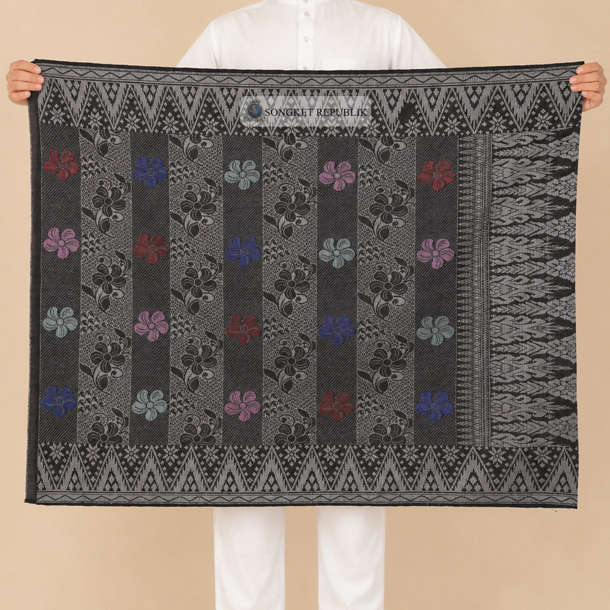 SAMPIN MENTERI BLACK SILVER