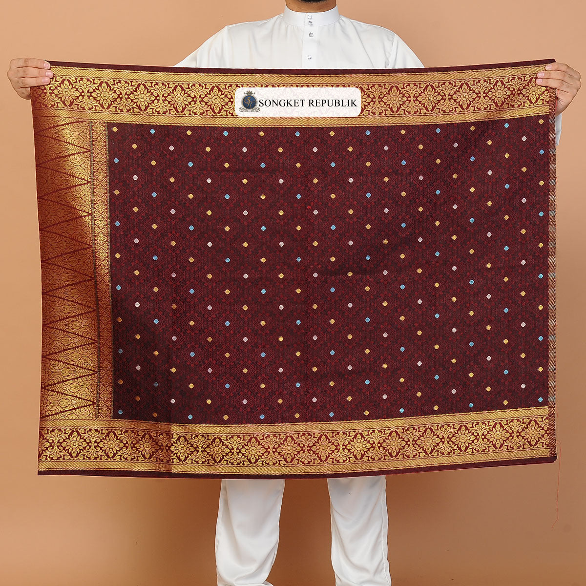 Sampin Diamond - Dark Maroon Gold