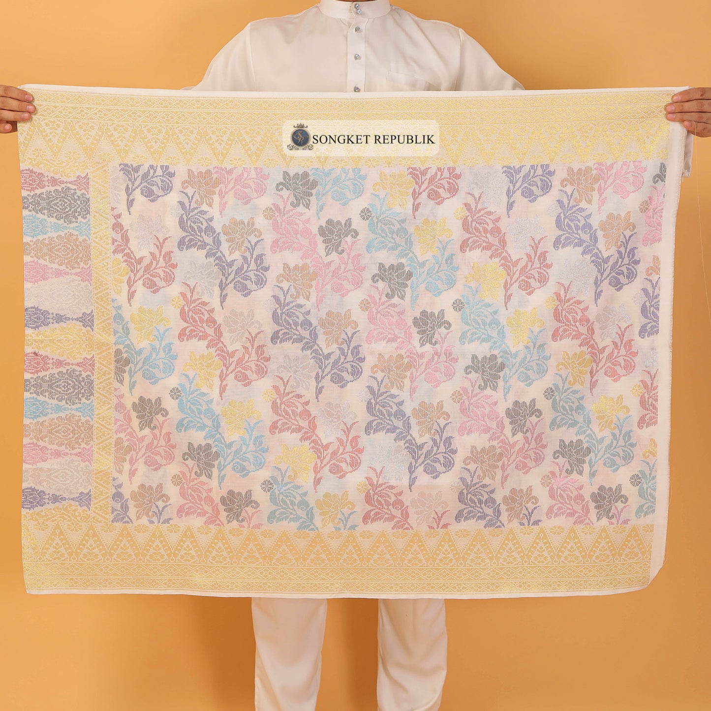 SAMPIN TAN SRI-CREAM GOLD-52