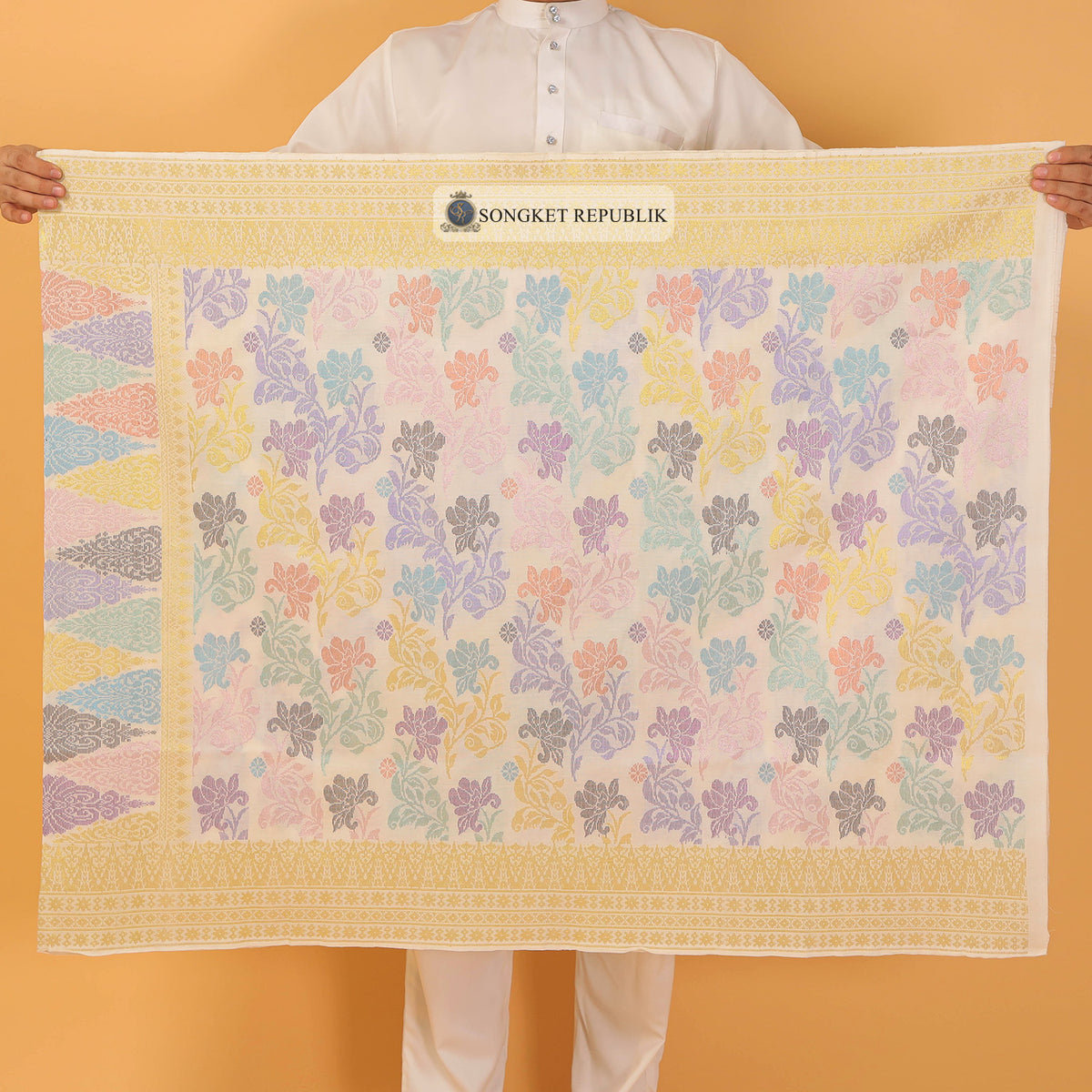 SAMPIN TAN SRI-CREAM GOLD-54
