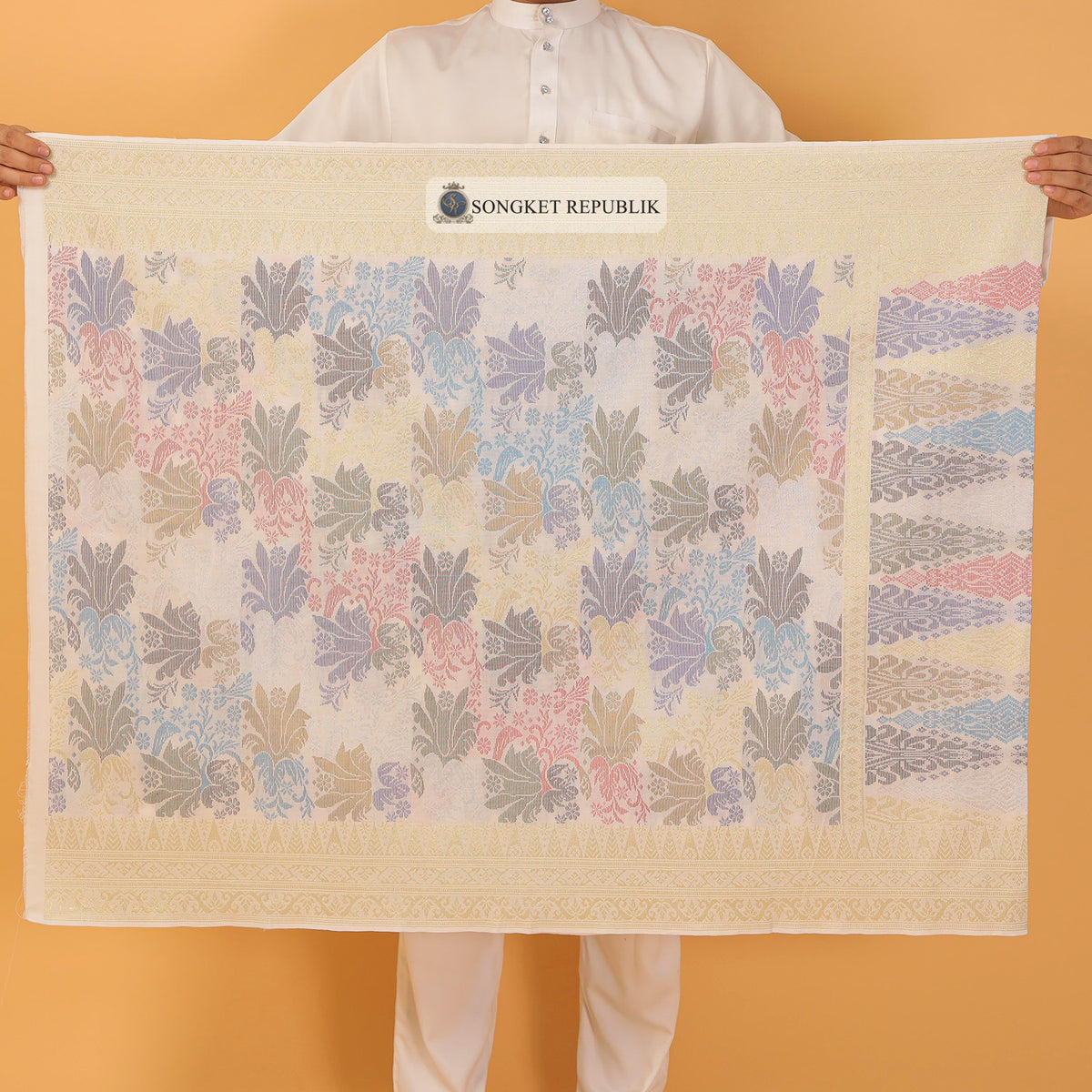 SAMPIN TAN SRI-CREAM GOLD-55