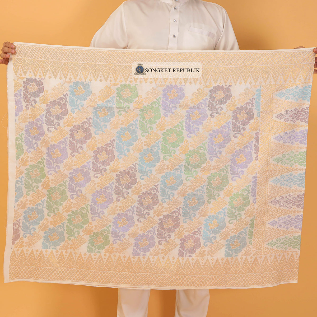 SAMPIN TAN SRI-CREAM GOLD-56