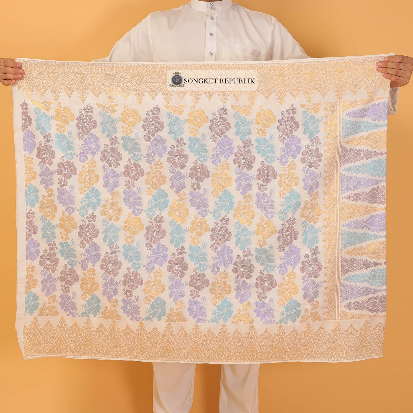 SAMPIN TAN SRI-CREAM GOLD-57