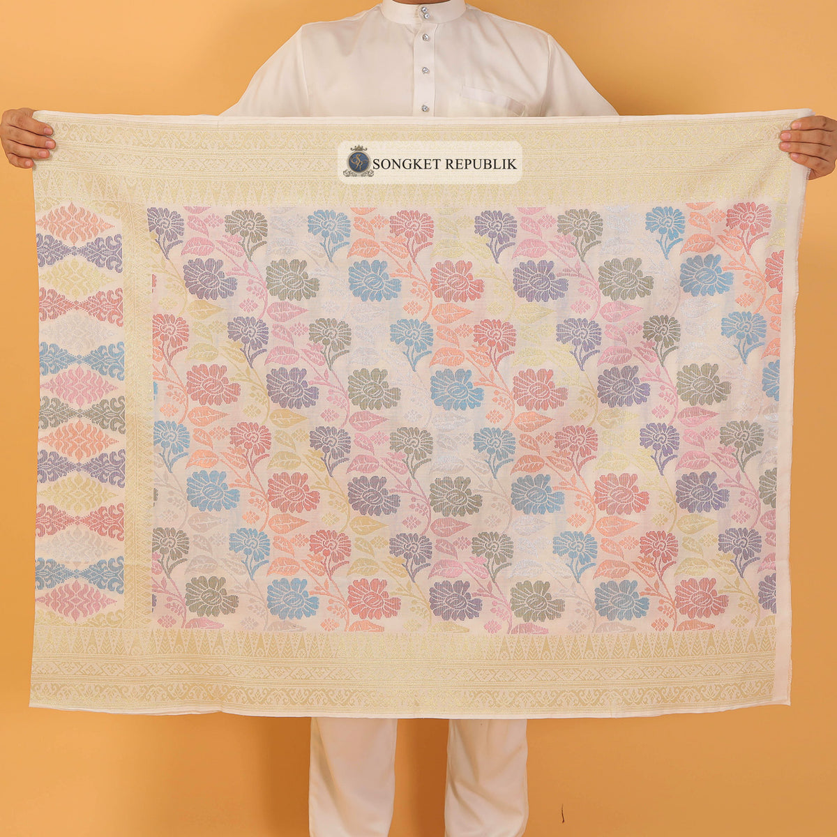 SAMPIN TAN SRI-CREAM GOLD-59