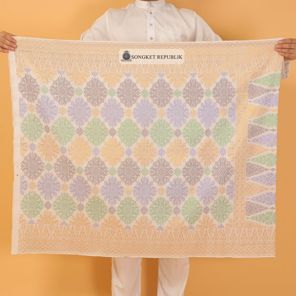 SAMPIN TAN SRI-CREAM GOLD-61